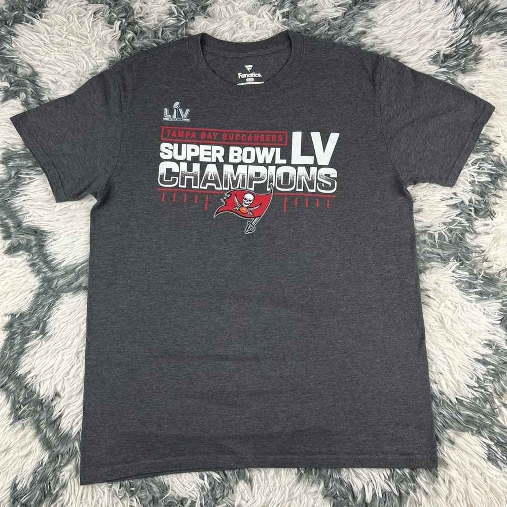 Fanatics Men's Gray Red Tampa Bay Buccaneers Super Bowl LV 55 T-Shirt Size Large